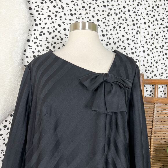 Lane Bryant | 60s Vintage First Lady Black Striped Bow Plus Size Shift Dress 14 - Picture 3 of 11